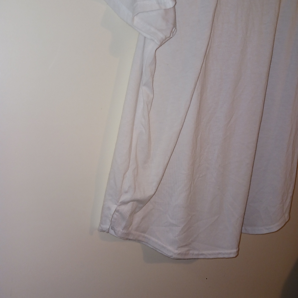 White t-shirt